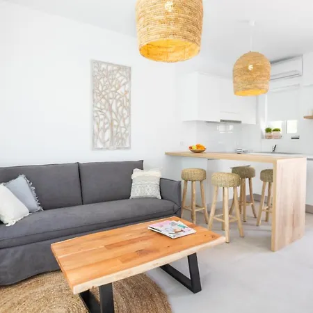 Aparthotel Alkithea Luxury 4*