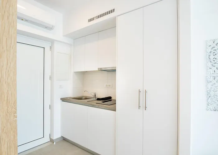 Alkithea Luxury Ξενοδοχείο με διαμερίσματα 4*