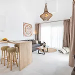Alkithea Luxury מלון דירות
