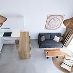 Alkithea Luxury מלון דירות קרפאטוס
