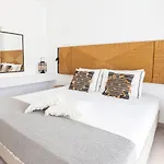 Alkithea Luxury מלון דירות קרפאטוס