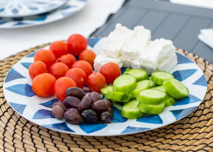 Aparthotel Alkithea Luxury 4*